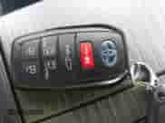 2025 Toyota Sienna XLE z VIN 5TDJSKFCXSS188845, wystawiony jako IAAI lot #42538402 z przebiegiem 25 mil mil oraz . Historia ofert i sprzedaży dostępna na DreamBid. Obrazek 11.