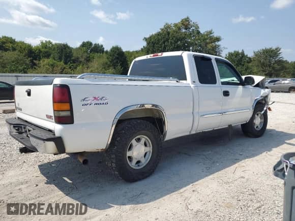 2004 GMC Sierra 1500 SLE z VIN 1GTEK19V44Z328527, wystawiony jako Copart lot #71717325 z przebiegiem Nie podano mil oraz Czysty tytuł • Clean title. Historia ofert i sprzedaży dostępna na DreamBid. Obrazek 3.