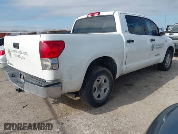 2007 Toyota Tundra SR5 z VIN 5TBET54137S456457, wystawiony jako IAAI lot #41112534 z przebiegiem 235 147 mil mil oraz . Historia ofert i sprzedaży dostępna na DreamBid. Obrazek 4.