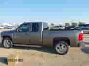 2012 Chevrolet Silverado 1500 LT z VIN 1GCRCSE01CZ327977, wystawiony jako IAAI lot #43379887 z przebiegiem 73 817 mil mil oraz . Historia ofert i sprzedaży dostępna na DreamBid. Obrazek 14.