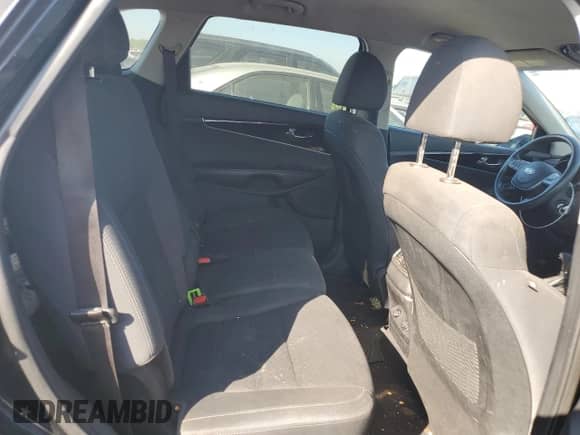 2019 Kia Sorento LX z VIN 5XYPGDA35KG525191, wystawiony jako Copart lot #80721515 z przebiegiem 113 164 mil mil oraz Szkoda całkowita • Salvage title. Historia ofert i sprzedaży dostępna na DreamBid. Obrazek 10.