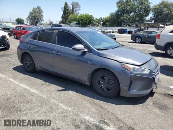 2018 Hyundai Ioniq SEL с VIN KMHC75LC8JU101515, выставлен на аукционе Copart как лот 65817375 с пробегом 176 558 миль миль и Списание • Salvage title. История ставок и продаж доступна на DreamBid. Изображение 4.