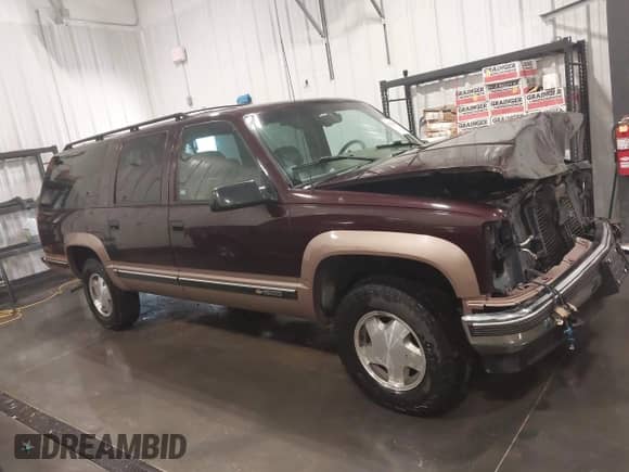 1996 Chevrolet Suburban with VIN 1GNFK16R3TJ384720, listed as a IAAI auction lot 42348673 with 143,831 mi miles and . Bid and sale history available at DreamBid. Image 14.