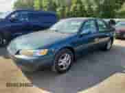 1997 Toyota Camry LE z VIN 4T1BF22K1VU900614, wystawiony jako Copart lot #80455505 z przebiegiem 200 444 mil mil oraz Szkoda całkowita • Salvage title. Historia ofert i sprzedaży dostępna na DreamBid. Obrazek 1.