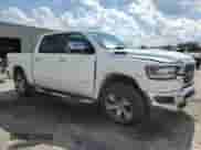 2020 Ram 1500 Laramie z VIN 1C6SRFJM6LN249842, wystawiony jako Copart lot #66712705 z przebiegiem 180 577 mil mil oraz Szkoda całkowita • Salvage title. Historia ofert i sprzedaży dostępna na DreamBid. Obrazek 4.