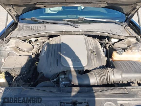 2014 Chrysler 300 C with VIN 2C3CCAET5EH117674, listed as a IAAI auction lot 43112038 with 127,495 mi miles and . Bid and sale history available at DreamBid. Image 10.