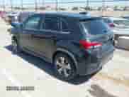 2021 Mitsubishi Outlander ES z VIN JA4APUAU2MU000390, wystawiony jako IAAI lot #41980191 z przebiegiem 61 912 mil mil oraz . Historia ofert i sprzedaży dostępna na DreamBid. Obrazek 3.