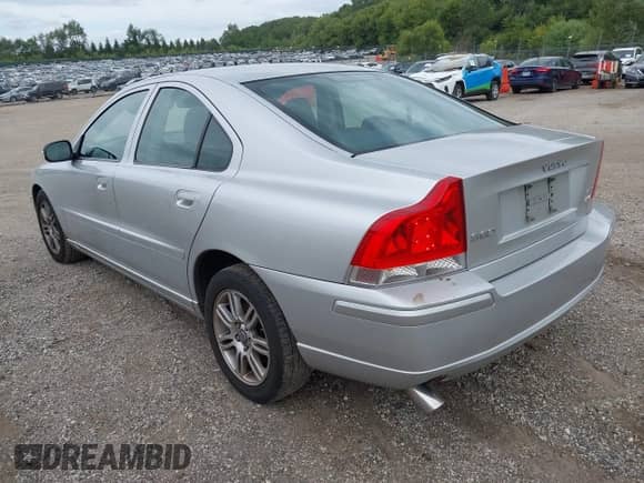 2007 Volvo S60 2.5L Turbo с VIN YV1RH592X72626245, выставлен на аукционе IAAI как лот 43088461 с пробегом 193 598 миль миль и . История ставок и продаж доступна на DreamBid. Изображение 6.