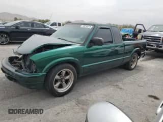 1998 Chevrolet S-10 LS с VIN 1GCCS1946WK269927, выставлен на аукционе Copart как лот 70216375 с пробегом 198 059 миль миль и Списание • Salvage title. История ставок и продаж доступна на DreamBid. Изображение 1.