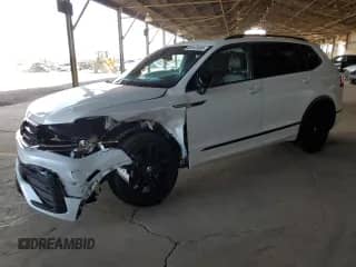 2022 Volkswagen Tiguan SE R-Line Black с VIN 3VVCB7AX5NM070935, выставлен на аукционе Copart как лот 80147435 с пробегом 64 700 миль миль и Списание • Salvage title. История ставок и продаж доступна на DreamBid. Изображение 1.