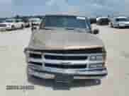 1997 Chevrolet Silverado 1500 z VIN 1GCEC14W6VZ253733, wystawiony jako Copart lot #66991994 z przebiegiem 261 797 mil mil oraz Szkoda całkowita • Salvage title. Historia ofert i sprzedaży dostępna na DreamBid. Obrazek 5.
