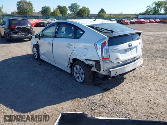 2012 Toyota Prius Three with VIN JTDKN3DU5C1569434, listed as a IAAI auction lot 43376845 with 152,536 mi miles and . Bid and sale history available at DreamBid. Image 3.