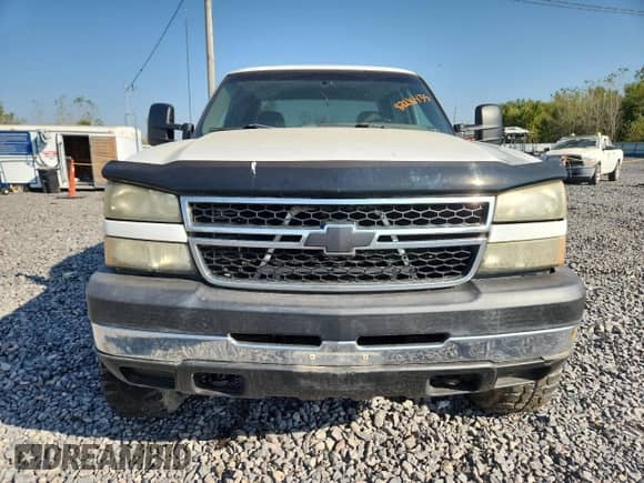 2006 Chevrolet Silverado 2500HD LT3 с VIN 1GCHK23D26F180742, выставлен на аукционе Copart как лот 82216435 с пробегом 201 180 миль миль и Чистый • Clean title. История ставок и продаж доступна на DreamBid. Изображение 5.