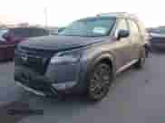 2023 Nissan Pathfinder SL с VIN 5N1DR3CB6PC273972, выставлен на аукционе IAAI как лот 41855890 с пробегом 12 775 миль миль и . История ставок и продаж доступна на DreamBid. Изображение 18.