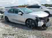 2019 Toyota Camry XSE z VIN 4T1B61HK3KU840977, wystawiony jako Copart lot #71608315 z przebiegiem 124 557 mil mil oraz Szkoda całkowita • Salvage title. Historia ofert i sprzedaży dostępna na DreamBid. Obrazek 4.