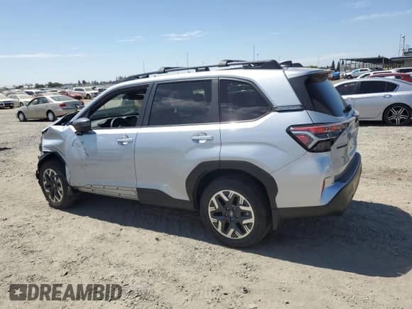 2025 Subaru Forester Premium z VIN JF2SLDDC7SH539958, wystawiony jako Copart lot #69612185 z przebiegiem Nie podano mil oraz Szkoda całkowita • Salvage title. Historia ofert i sprzedaży dostępna na DreamBid. Obrazek 2.