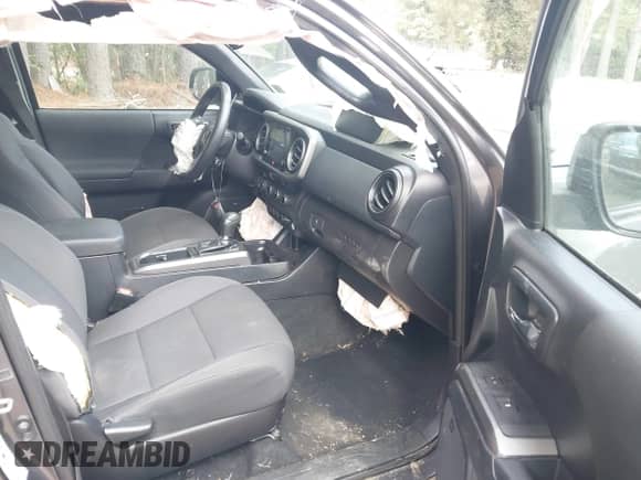 2017 Toyota Tacoma SR5 с VIN 5TFCZ5ANXHX110552, выставлен на аукционе IAAI как лот 43337089 с пробегом 129 010 миль миль и . История ставок и продаж доступна на DreamBid. Изображение 5.