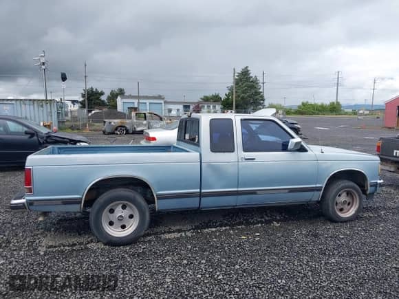 1984 Chevrolet S-10 с VIN 1GCCS14B0E8143452, выставлен на аукционе IAAI как лот 42218193 с пробегом 58 426 миль миль и . История ставок и продаж доступна на DreamBid. Изображение 13.