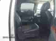2007 Chevrolet Suburban LTZ z VIN 3GNFC16047G201752, wystawiony jako IAAI lot #42028735 z przebiegiem 193 073 mil mil oraz . Historia ofert i sprzedaży dostępna na DreamBid. Obrazek 8.