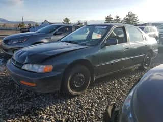 1997 Honda Accord Value с VIN 1HGCD5682VA191306, выставлен на аукционе Copart как лот 74390804 с пробегом 172 882 миль миль и Списание • Salvage title. История ставок и продаж доступна на DreamBid. Изображение 1.