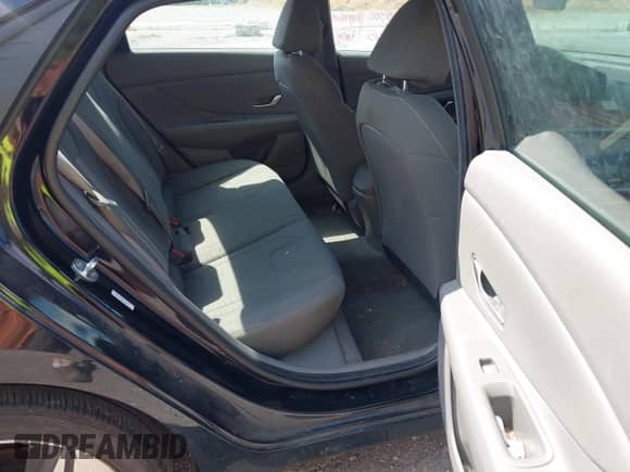 2023 Hyundai Elantra SEL z VIN KMHLS4AG6PU513021, wystawiony jako IAAI lot #43162520 z przebiegiem 70 539 mil mil oraz . Historia ofert i sprzedaży dostępna na DreamBid. Obrazek 8.