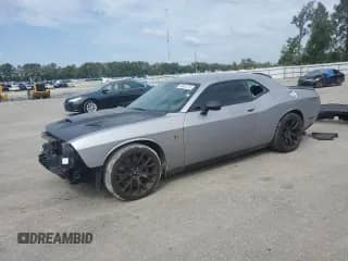 2017 Dodge Challenger R/T Scat Pack с VIN 2C3CDZFJXHH669166, выставлен на аукционе Copart как лот 84831275 с пробегом 134 285 миль миль и Чистый • Clean title. История ставок и продаж доступна на DreamBid. Изображение 1.