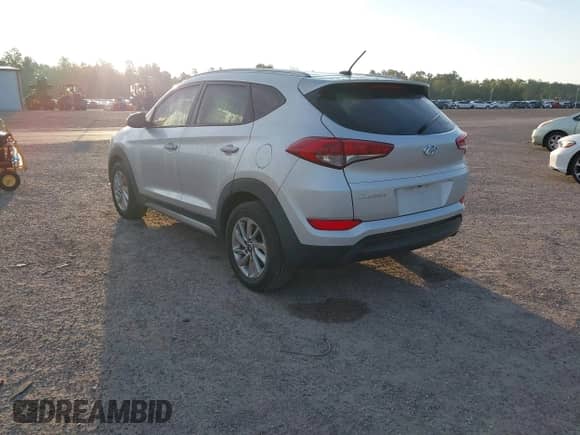 2017 Hyundai Tucson SE z VIN KM8J33A42HU278218, wystawiony jako IAAI lot #43516506 z przebiegiem 162 909 mil mil oraz . Historia ofert i sprzedaży dostępna na DreamBid. Obrazek 3.