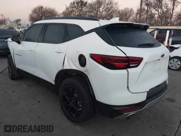 2024 Chevrolet Blazer LT с VIN 3GNKBDR44RS206273, выставлен на аукционе IAAI как лот 41158653 с пробегом Не указан миль и . История ставок и продаж доступна на DreamBid. Изображение 3.