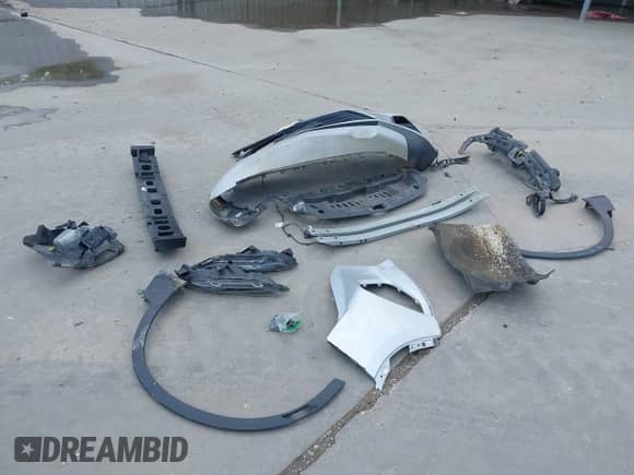 2019 Chevrolet Blazer with VIN 3GNKBBRA3KS698858, listed as a IAAI auction lot 42270478 with 99,461 mi miles and . Bid and sale history available at DreamBid. Image 12.