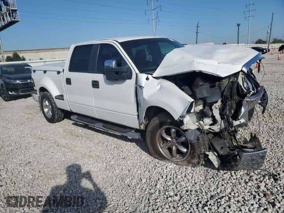 2008 Ford F-150 XLT с VIN 1FTRW02W98KD87798, выставлен на аукционе Copart как лот 81946015 с пробегом Не указан миль и Списание • Salvage title. История ставок и продаж доступна на DreamBid. Изображение 4.