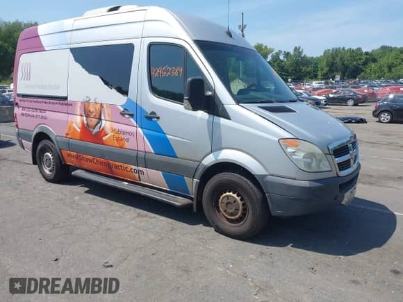 2007 Dodge Sprinter Passenger with VIN WD8PE745875145268, listed as a IAAI auction lot 42952389 with 172,426 mi miles and . Bid and sale history available at DreamBid. Image 1.