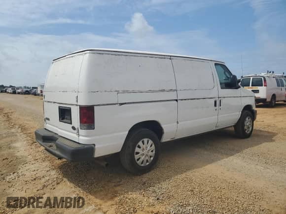 2014 Ford Econoline Cargo Commercial with VIN 1FTNE1EW8EDA90119, listed as a Copart auction lot 52555445 with 338,141 mi miles and Clean title. Bid and sale history available at DreamBid. Image 3.