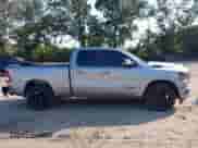 2022 Ram 1500 Big Horn z VIN 1C6RREBT4NN219126, wystawiony jako IAAI lot #43249041 z przebiegiem 134 956 mil mil oraz . Historia ofert i sprzedaży dostępna na DreamBid. Obrazek 13.