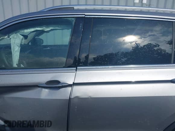 2024 Volkswagen Tiguan SE с VIN 3VVMB7AX7RM062748, выставлен на аукционе IAAI как лот 42650974 с пробегом 7 447 миль миль и . История ставок и продаж доступна на DreamBid. Изображение 14.