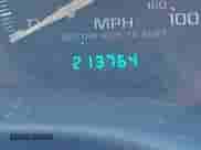 2002 Chevrolet Blazer LS с VIN 1GNCS18W12K145228, выставлен на аукционе IAAI как лот 41653692 с пробегом 213 764 миль миль и . История ставок и продаж доступна на DreamBid. Изображение 15.