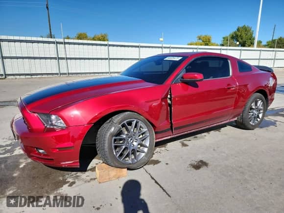 2014 Ford Mustang Premium with VIN 1ZVBP8AM1E5204902, listed as a Copart auction lot 84835475 with 72,905 mi miles and Salvage title. Bid and sale history available at DreamBid. Image 1.