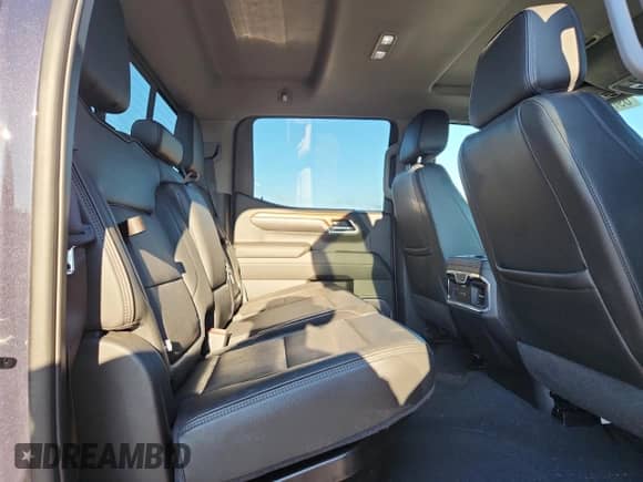 2023 GMC Sierra 1500 Denali z VIN 3GTUUGED6PG252528, wystawiony jako Copart lot #69630655 z przebiegiem 22 590 mil mil oraz Nie do naprawy • Non repairable. Historia ofert i sprzedaży dostępna na DreamBid. Obrazek 10.