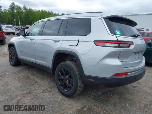 2022 Jeep Grand Cherokee Limited z VIN 1C4RJKBGXN8624293, wystawiony jako IAAI lot #42332222 z przebiegiem 31 512 mil mil oraz . Historia ofert i sprzedaży dostępna na DreamBid. Obrazek 3.