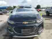 2017 Chevrolet Trax Premier with VIN 3GNCJMSB2HL173329, listed as a Copart auction lot 65197605 with 33,295 mi miles and Salvage title. Bid and sale history available at DreamBid. Image 5.