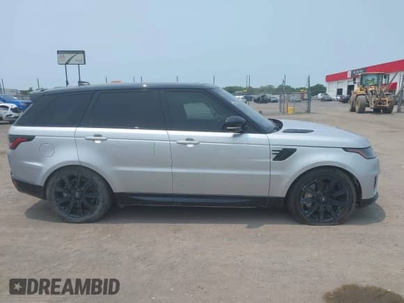 2020 Land Rover Range Rover Sport HSE with VIN SALWR2SU0LA732695, listed as a IAAI auction lot 42372564 with 70,265 mi miles and . Bid and sale history available at DreamBid. Image 13.