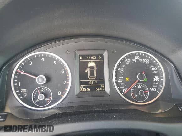 2014 Volkswagen Tiguan SE с VIN WVGAV3AXXEW050603, выставлен на аукционе Copart как лот 71285385 с пробегом 88 546 миль миль и Чистый • Clean title. История ставок и продаж доступна на DreamBid. Изображение 9.