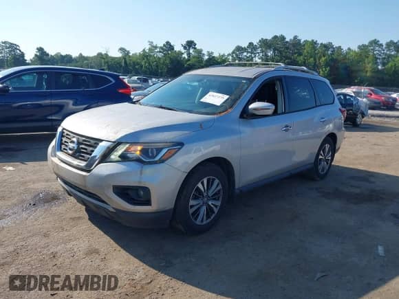 2017 Nissan Pathfinder Platinum с VIN 5N1DR2MN7HC621847, выставлен на аукционе IAAI как лот 42627275 с пробегом 108 348 миль миль и . История ставок и продаж доступна на DreamBid. Изображение 2.