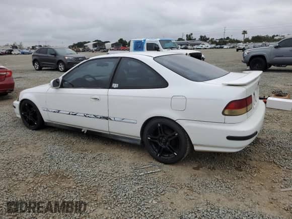 1997 Honda Civic с VIN 1HGEJ8277VL805934, выставлен на аукционе Copart как лот 50817825 с пробегом 353 086 миль миль и Чистый • Clean title. История ставок и продаж доступна на DreamBid. Изображение 2.