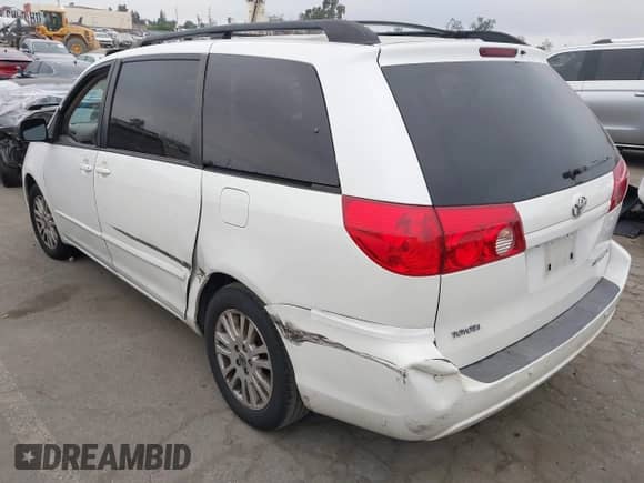 2009 Toyota Sienna XLE with VIN 5TDZK22C19S235473, listed as a IAAI auction lot 43376158 with 110,574 mi miles and . Bid and sale history available at DreamBid. Image 3.