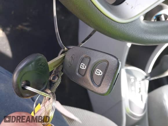 2014 Hyundai Accent GS с VIN KMHCT5AEXEU166890, выставлен на аукционе IAAI как лот 43489303 с пробегом 109 301 миль миль и . История ставок и продаж доступна на DreamBid. Изображение 11.