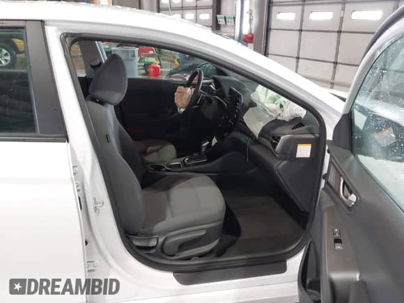 2021 Hyundai Ioniq SE с VIN KMHC65LD8MU255156, выставлен на аукционе IAAI как лот 41546277 с пробегом 37 517 миль миль и . История ставок и продаж доступна на DreamBid. Изображение 5.