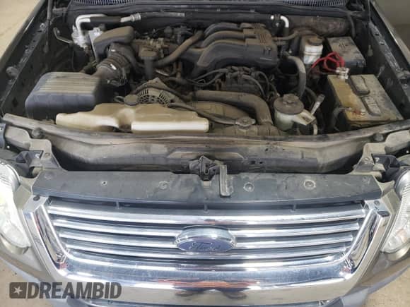 2008 Ford Explorer XLT с VIN 1FMEU63EX8UA04772, выставлен на аукционе Copart как лот 69417175 с пробегом 198 725 миль миль и Чистый • Clean title. История ставок и продаж доступна на DreamBid. Изображение 12.