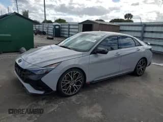 2022 Hyundai Elantra с VIN KMHLW4AK1NU005982, выставлен на аукционе Copart как лот 87179045 с пробегом 27 404 миль миль и Списание • Salvage title. История ставок и продаж доступна на DreamBid. Изображение 1.