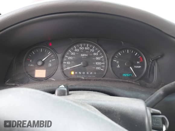 2004 Chevrolet Venture LS z VIN 1GNDX03E34D168452, wystawiony jako IAAI lot #42127298 z przebiegiem 142 827 mil mil oraz . Historia ofert i sprzedaży dostępna na DreamBid. Obrazek 7.