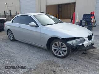 2013 BMW 3 Series 328i с VIN WBADW7C55DE734414, выставлен на аукционе IAAI как лот 42685123 с пробегом 72 180 миль миль и . История ставок и продаж доступна на DreamBid. Изображение 1.